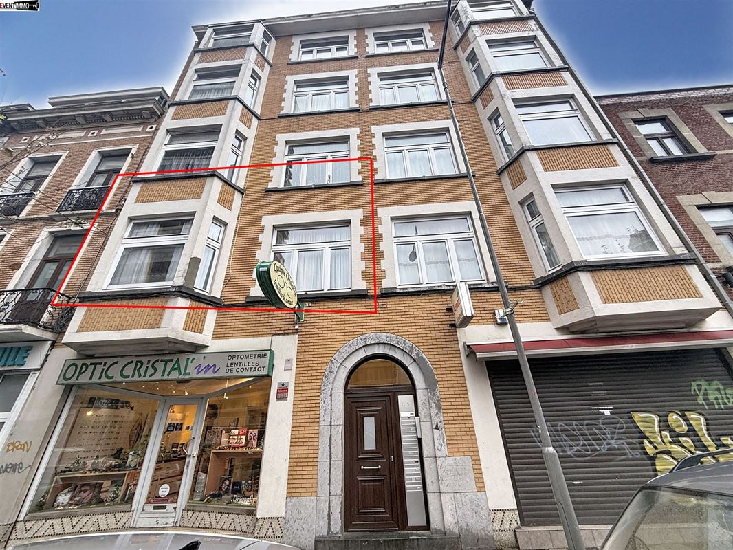 Spacious 90 m² apartment, to be renovated