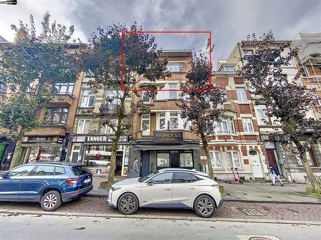 Apartment of 57 m² TO BE RENOVATED !!!