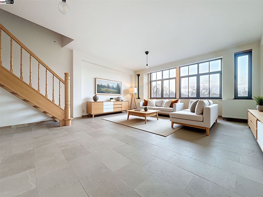 2 Bedroom Duplex with Terrace in Schaerbee