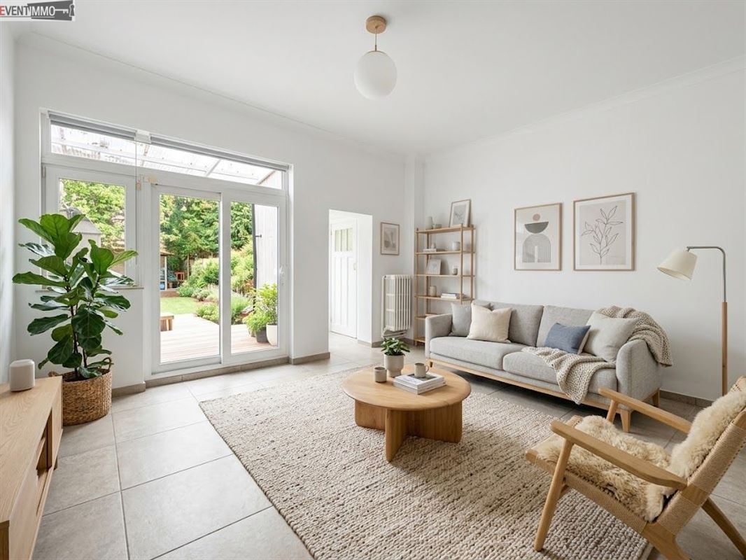Small 2-bedroom single-family house with 81 m² garden