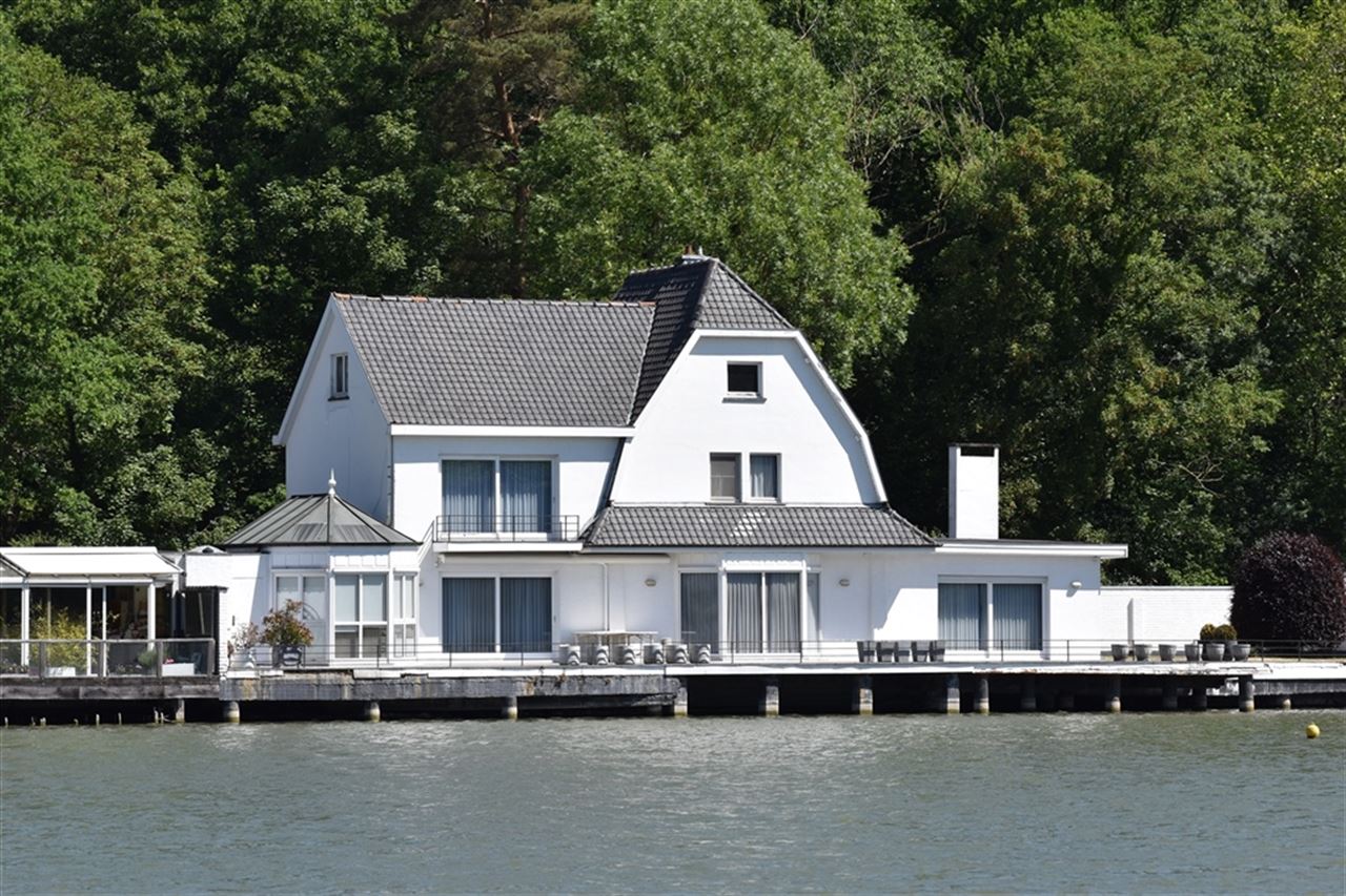 3090 OVERIJSE