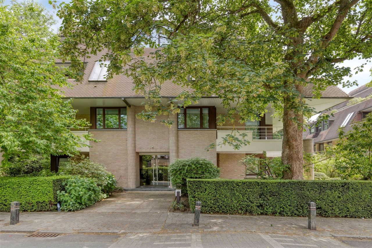 FORT JACO: Exclusively located apartment-villa in Uccle