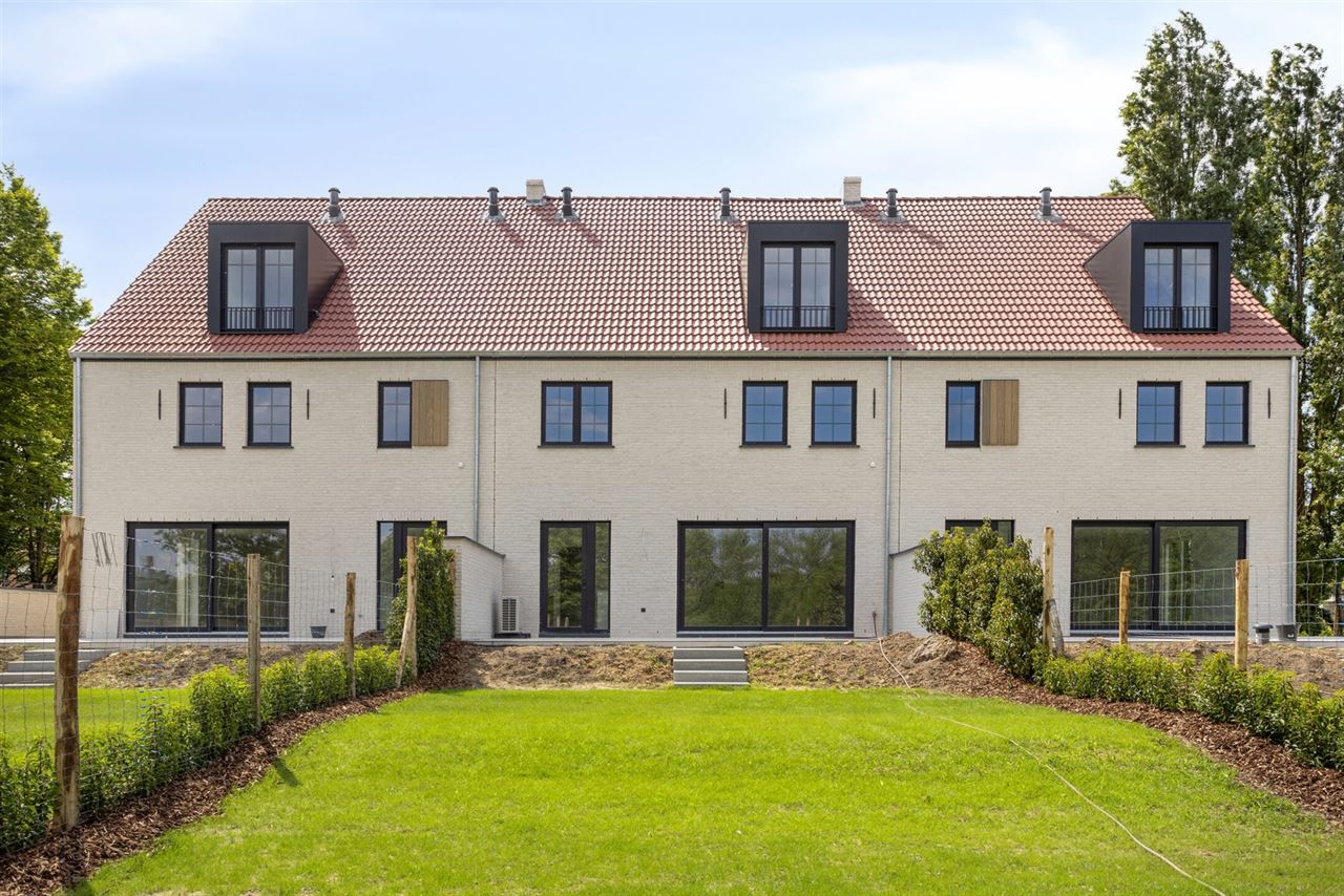 Prachtige nieuwbouw in rustige straat