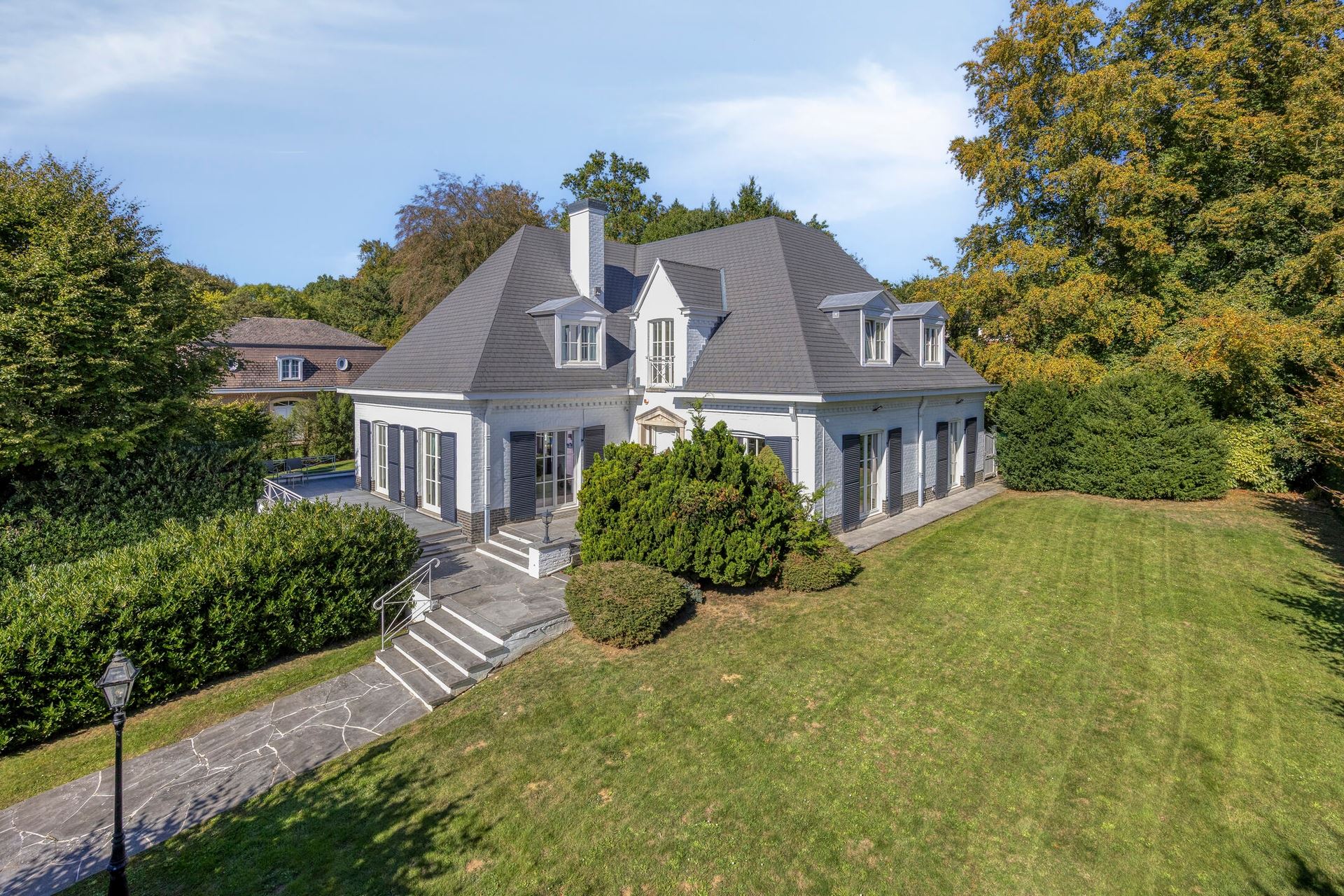 Prachtig gerenoveerde villa op A+ locatie