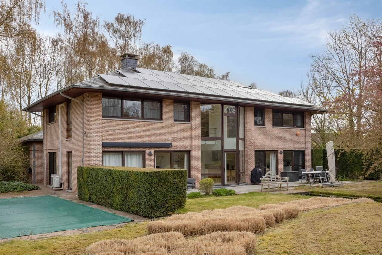 Prachtig hedendaagse villa op unieke locatie in domein van Bercuit