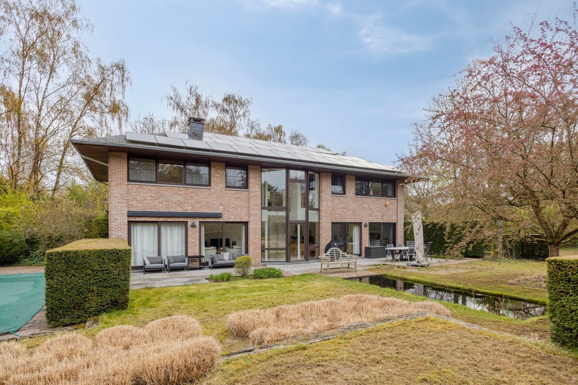 Prachtig hedendaagse villa op unieke locatie in domein van Bercuit