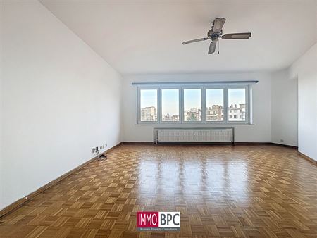 Appartement lumineux avec vue dégagée - IMMO BPC