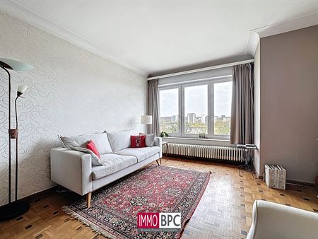 Appartement lumineux de 2 chambres avec terrasse - IMMO BPC