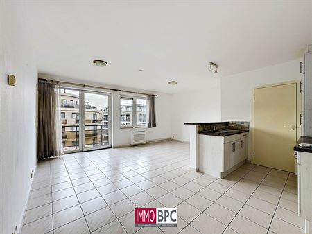 Appartement lumineux avec une chambre et une belle terrasse bien orientée - IMMO BPC
