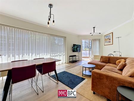 Appartement entèrement rénové avec grande terrasse et excellent score PEB - IMMO BPC