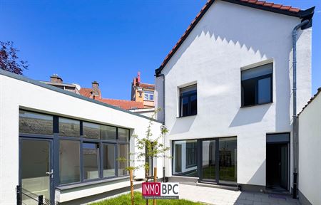 Spacieuse maison rénovée et économe en énergie avec jardin - IMMO BPC