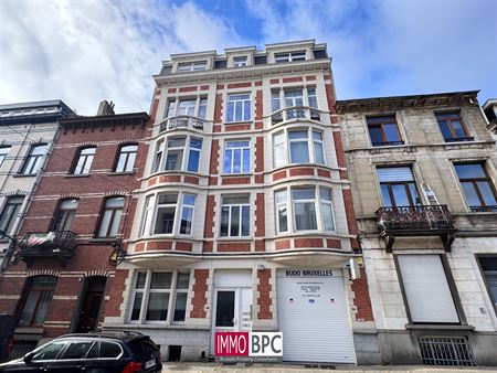 Appartement de 83 m² dans un immeuble Belle Époque - IMMO BPC
