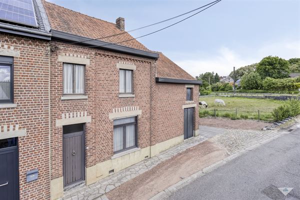 House to be renovated on large plot