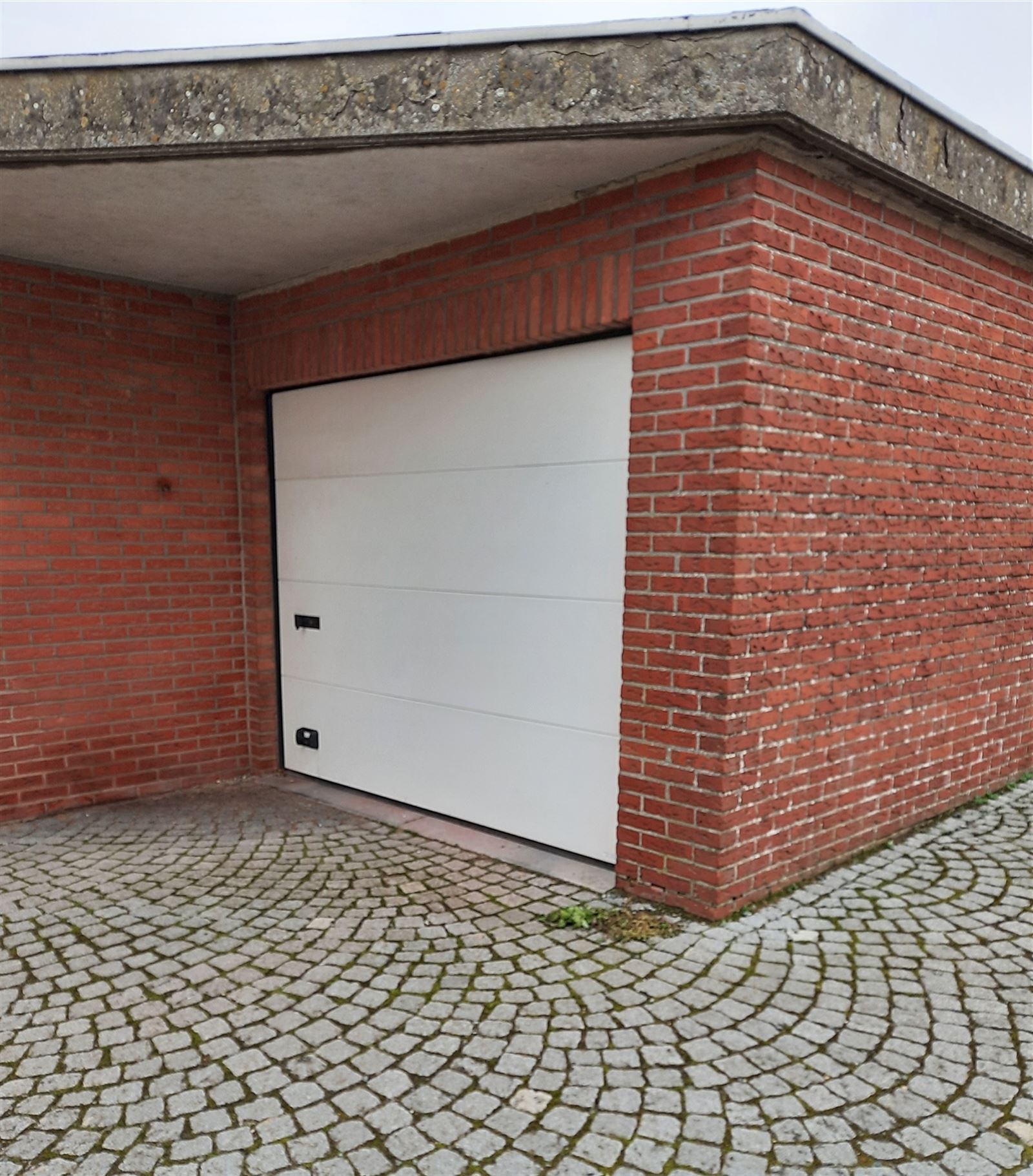 Parking/Garagebox – 1740 Ternat