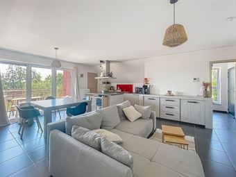 TRES BEL APPARTEMENT 2 CHAMBRES AVEC PARKING