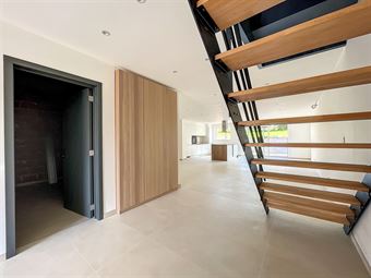 SPACIEUSE MAISON CLE SUR PORTE