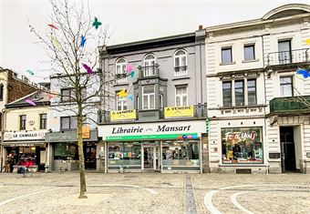 Maison de commerce en centre-ville 