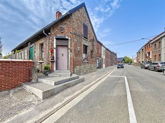 CHARMANTE MAISON AVEC GARAGE ET JARDIN