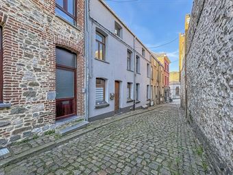 JOLIE MAISON D'HABITATION EN CENTRE-VILLE