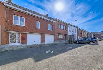AGREABLE ET LUMINEUSE MAISON BEL-ETAGE, 2 GARAGES