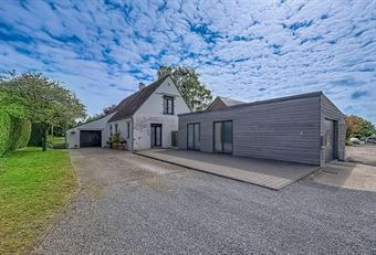 JOLIE VILLA 4F AVEC GRAND ATELIER, QUARTIER PRISE