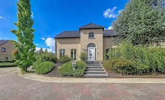 SUPERBE VILLA 4 CHAMBRES AVEC JARDIN