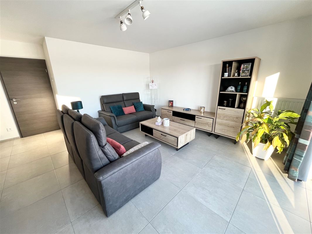 Appartement 2 chambres avec terrasse et parkings