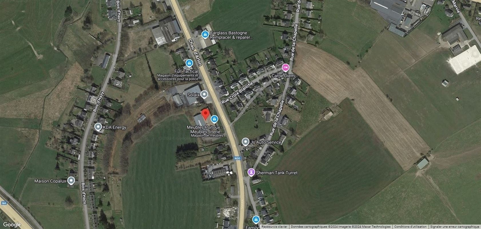 Surface commerciale de +- 1100m² idéalement située