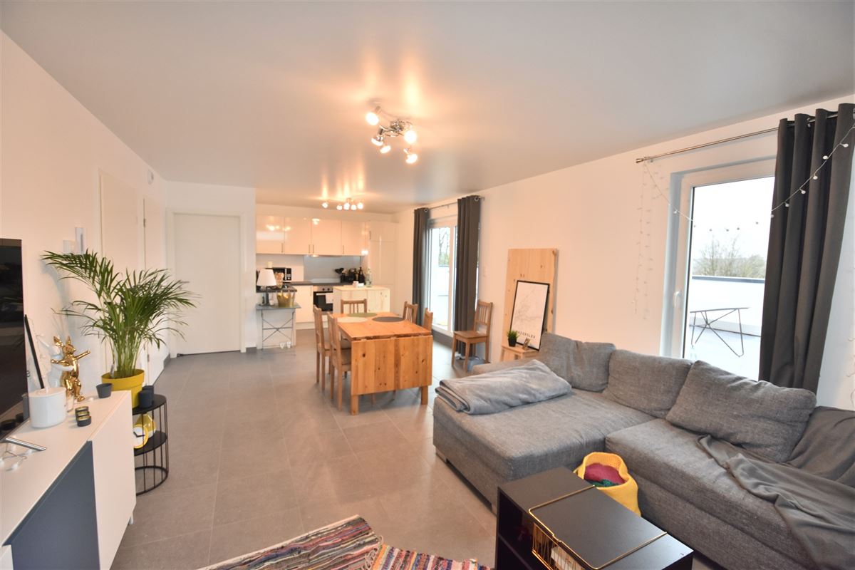 Appartement 2 chambres avec grande terrasse et parking !