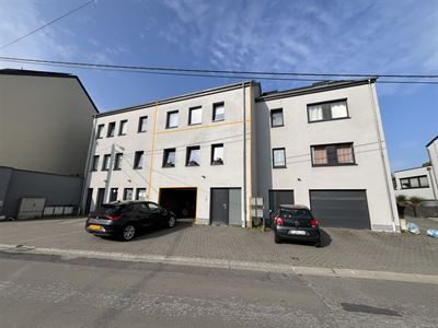 Duplex proche du centre, 2 ch + 1 bureau et garage 