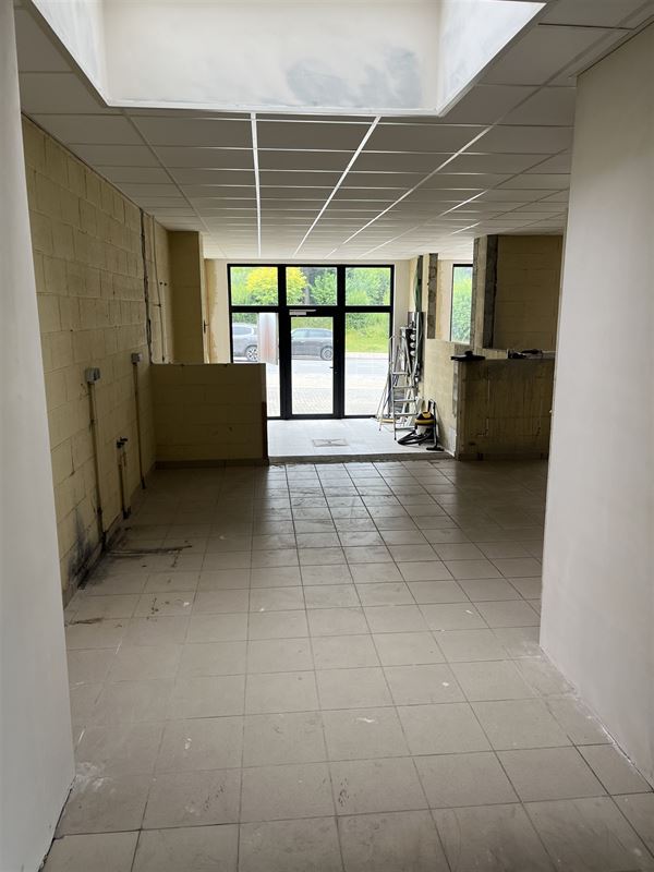 Commerce idealement situé à Bastogne !