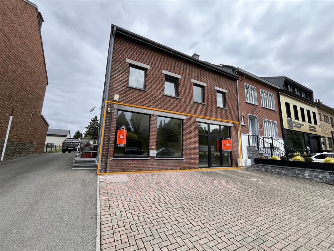 Commerce idealement situé à Bastogne !