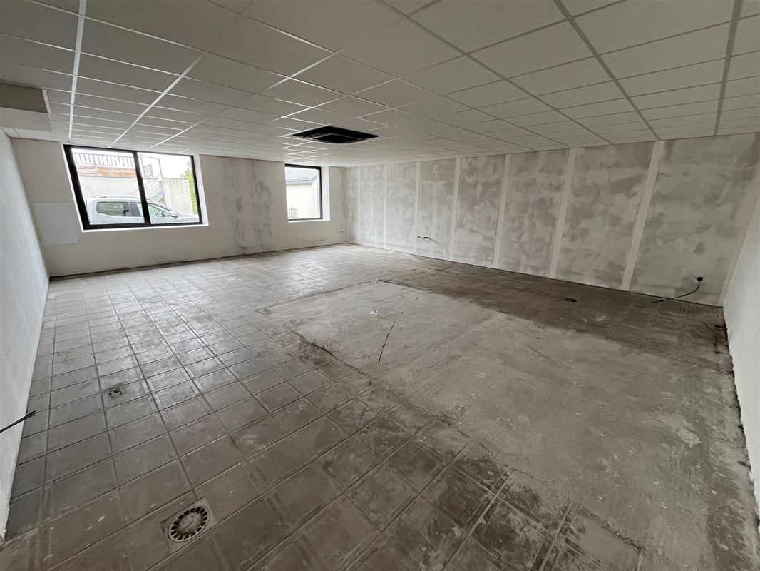 Commerce idealement situé à Bastogne !