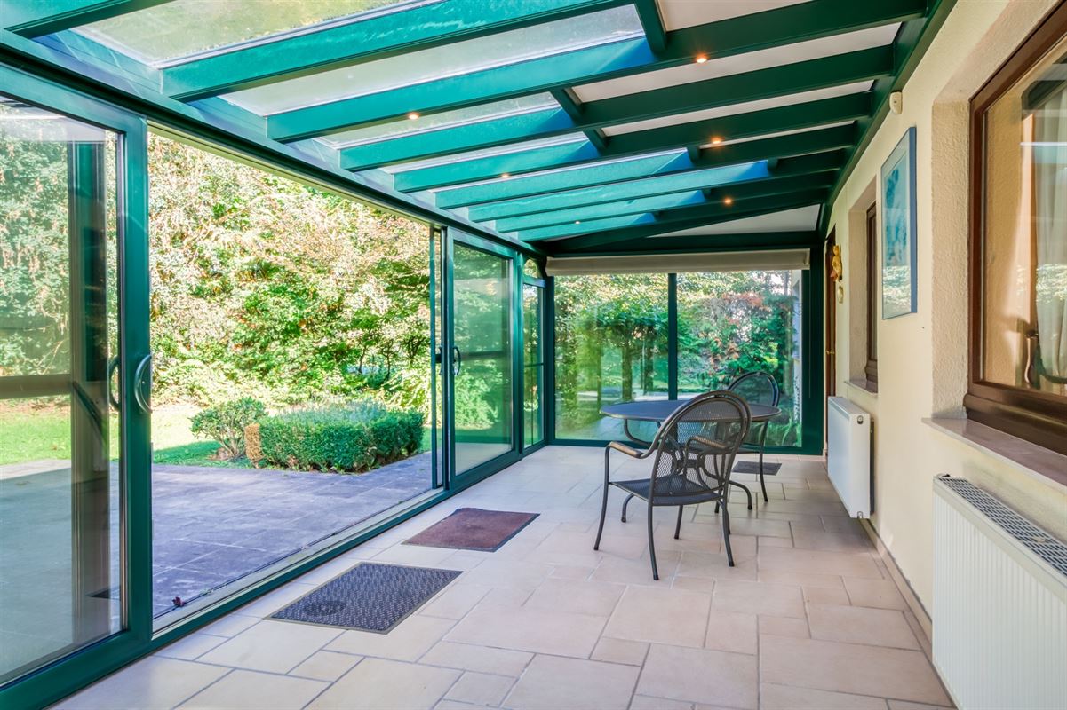 Vierkant huis gelegen in een woonwijk