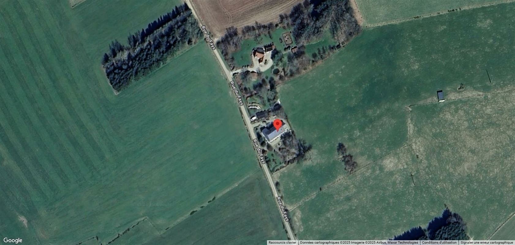 Fermette authentique avec grand terrain sur 33a 40ca.