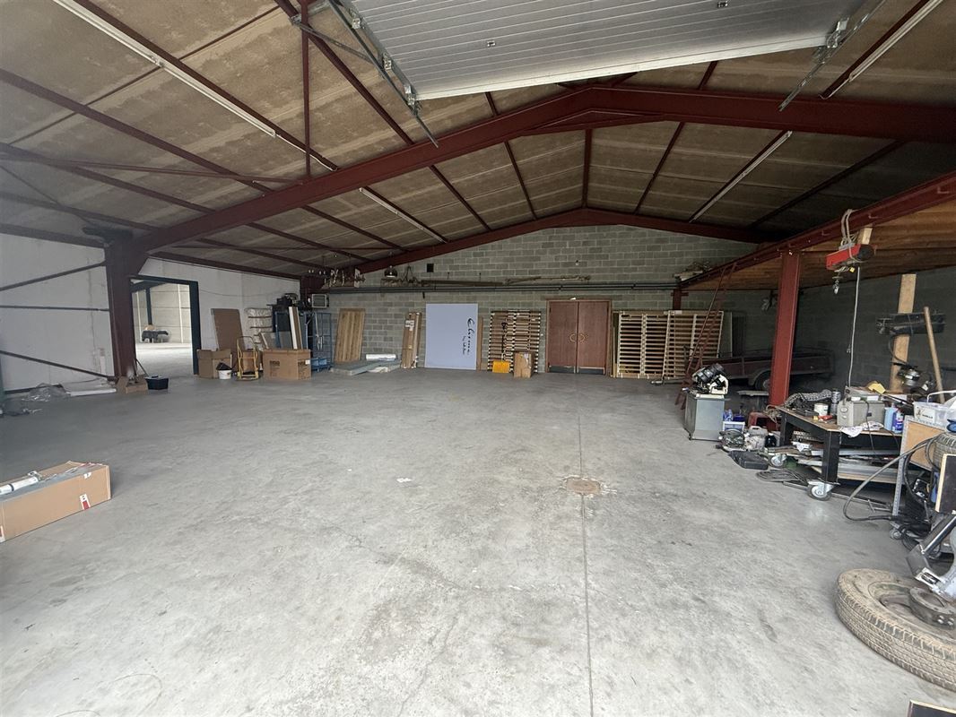 Entrepôt de +- 200m² idéalement situé