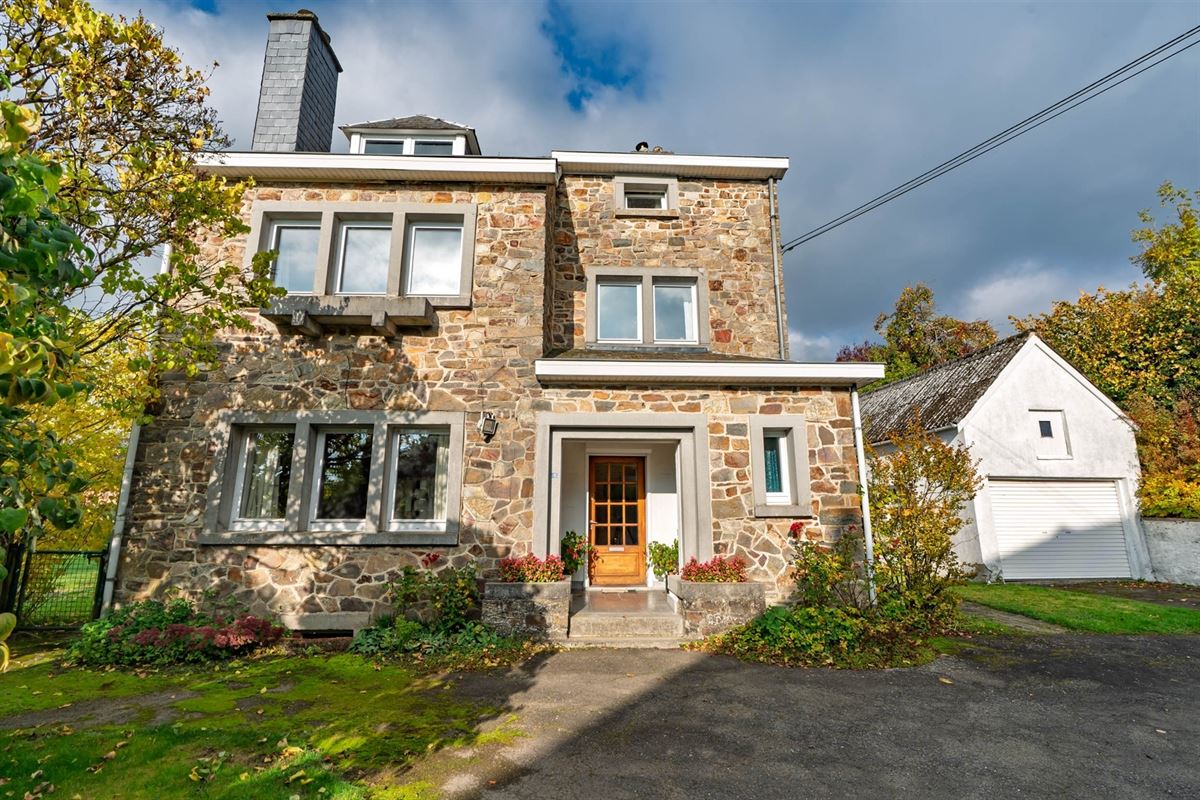 Maison 4 à 5ch. sur 16a 55ca avec garage et beau jardin