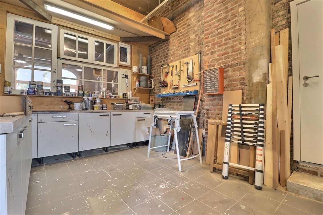 Local commercial à PROFONDEVILLE (0 chambre)