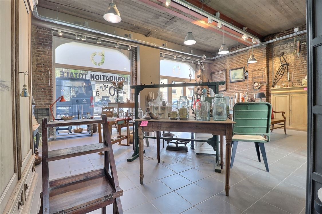 Local commercial à PROFONDEVILLE (0 chambre)