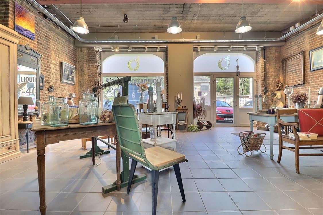 Local commercial à PROFONDEVILLE (0 chambre)