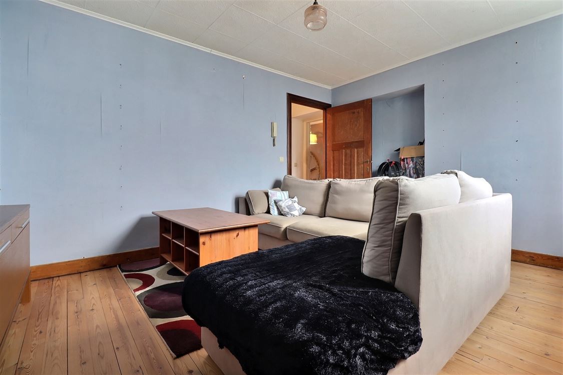 Villa/maison/ferme à ANNEVOIE-ROUILLON (18 chambres)