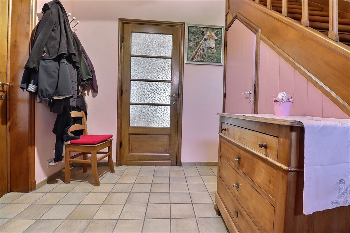 Villa/maison/ferme à BOUGE (5 chambres)