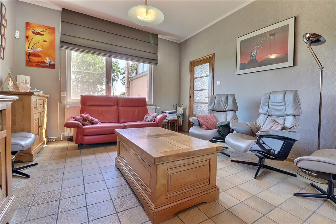 Villa/maison/ferme à BOUGE (5 chambres)