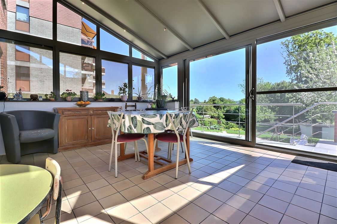 Villa/maison/ferme à BOUGE (5 chambres)