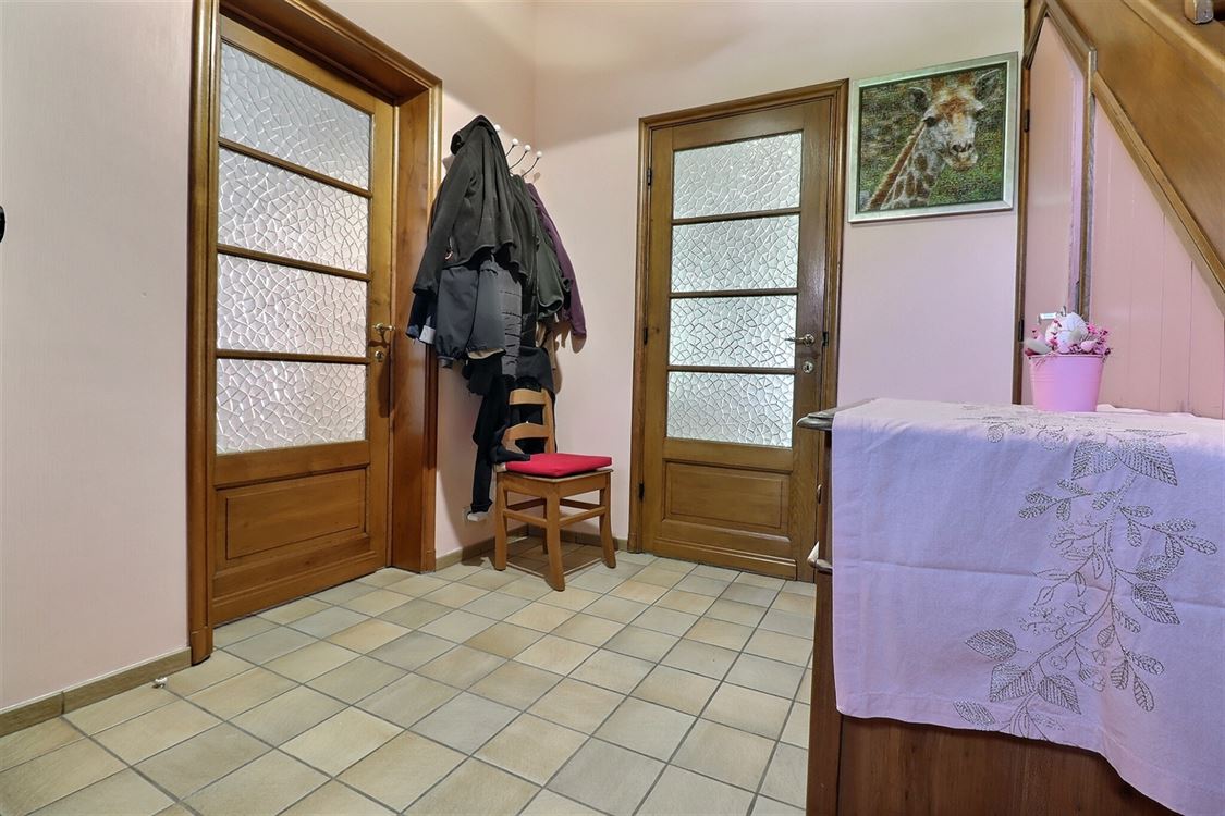 Villa/maison/ferme à BOUGE (5 chambres)