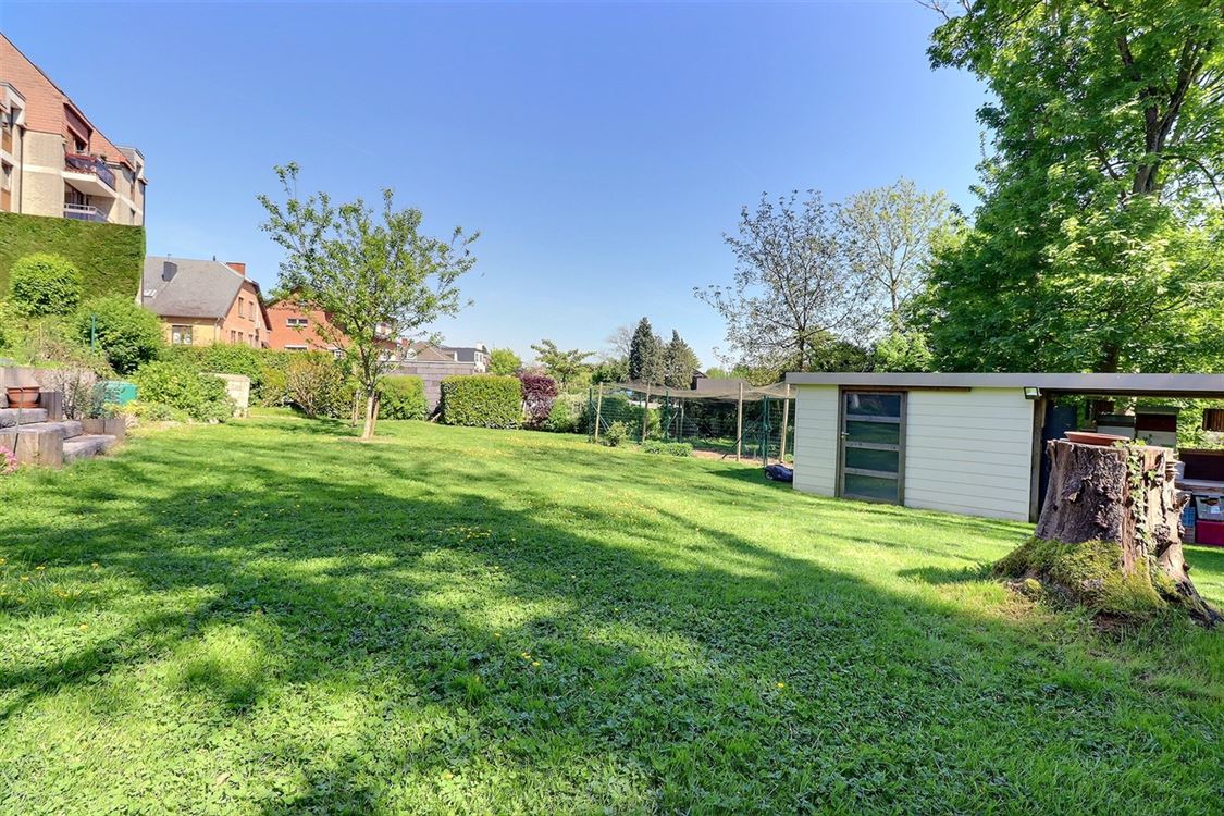 Villa/maison/ferme à BOUGE (5 chambres)