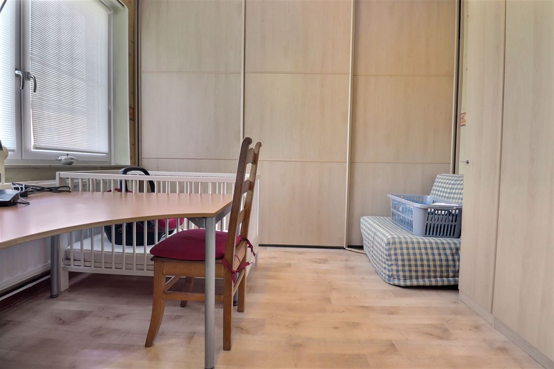 Villa/maison/ferme à BOUGE (5 chambres)