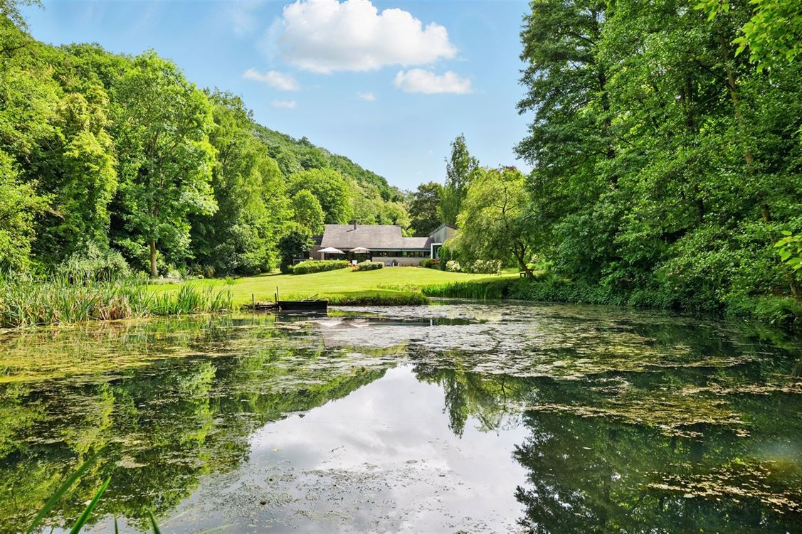 Villa/maison/ferme à DAVE (5 chambres)