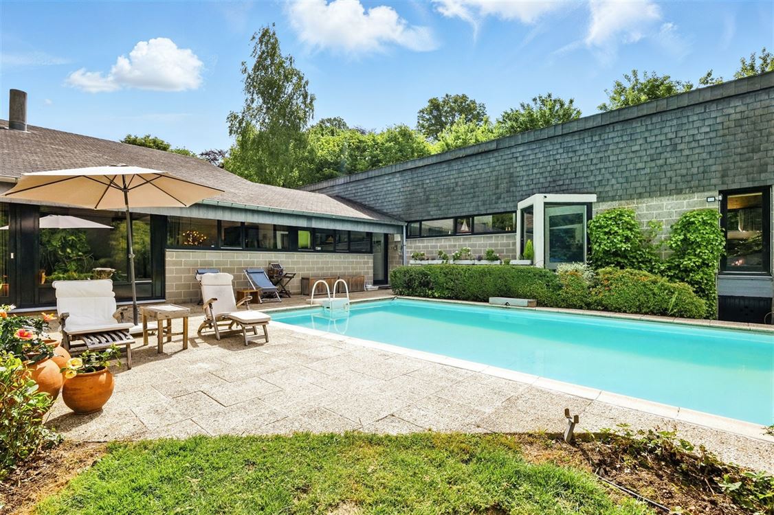 Villa/maison/ferme à DAVE (5 chambres)