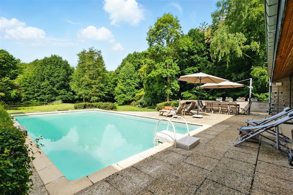 Villa/maison/ferme à DAVE (5 chambres)